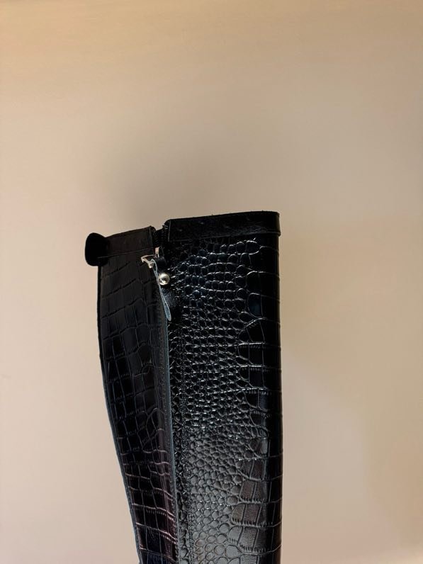 Высокие сапоги на шпильке фото 5