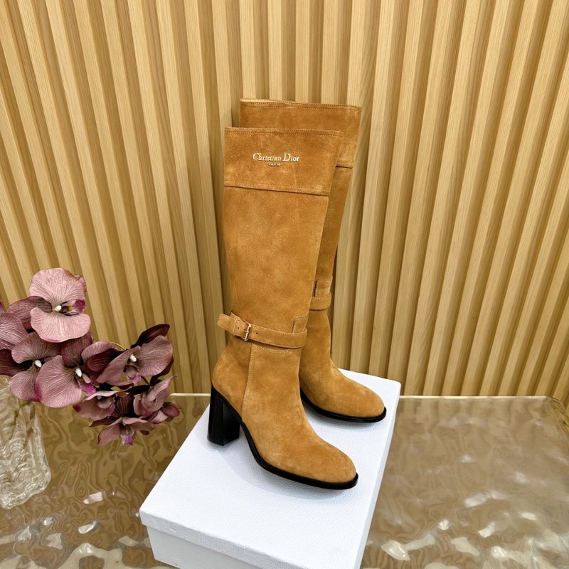 High suede boots on heel фото 2