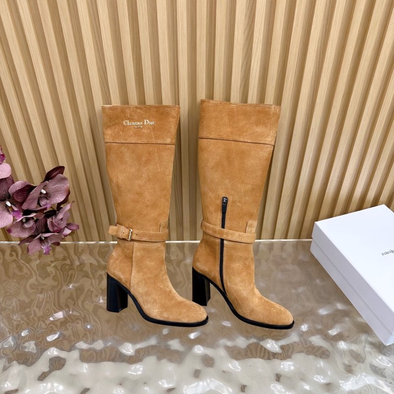 High suede boots on heel фото 7