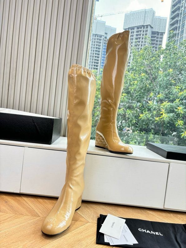 Високі жеские шкіряні ботфорти фото 3