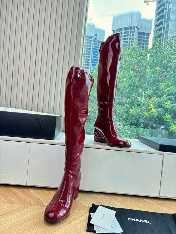 Високі жеские шкіряні ботфорти фото 5