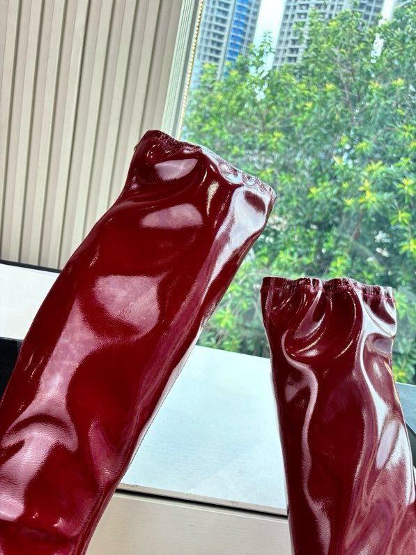 Високі жеские шкіряні ботфорти фото 8