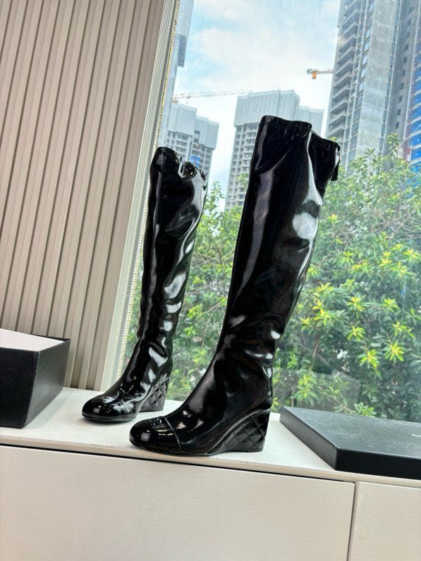 Высокие жеские кожаные ботфорты фото 9