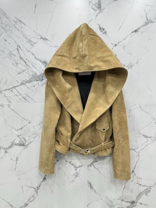 Замшевая кожаная куртка