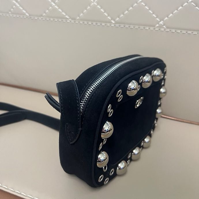 Замшева сумка на плече Valentino Garavani Nellcote 23 см фото 2