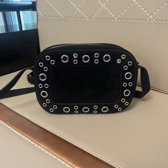 Замшева сумка на плече Valentino Garavani Nellcote 23 см фото 3