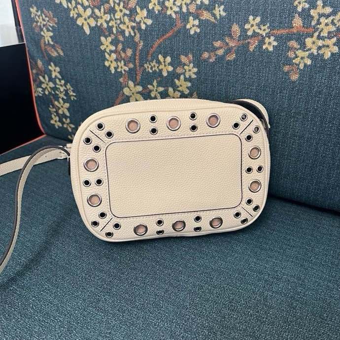 Замшевая сумка на плечо Valentino Garavani Nellcote 23 см фото 6