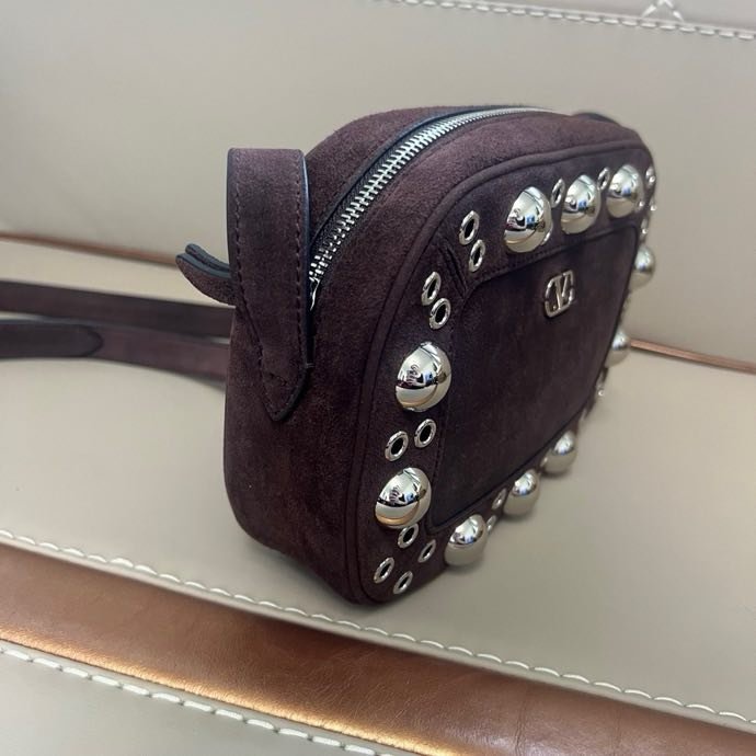 Замшева сумка на плече Valentino Garavani Nellcote 23 см фото 8