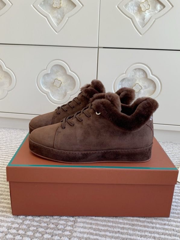 Замшеві кросівки на хутрі