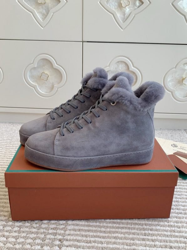 Замшеві кросівки на хутрі