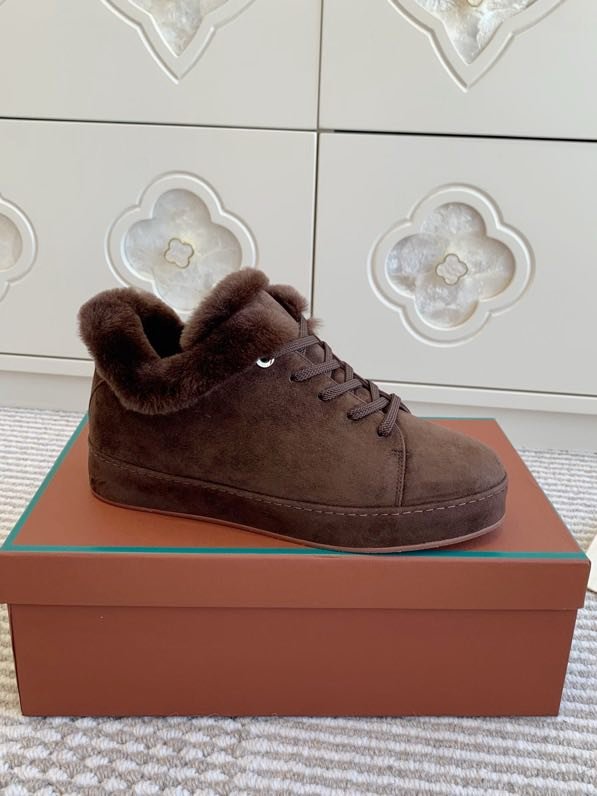 Замшеві кросівки на хутрі фото 2