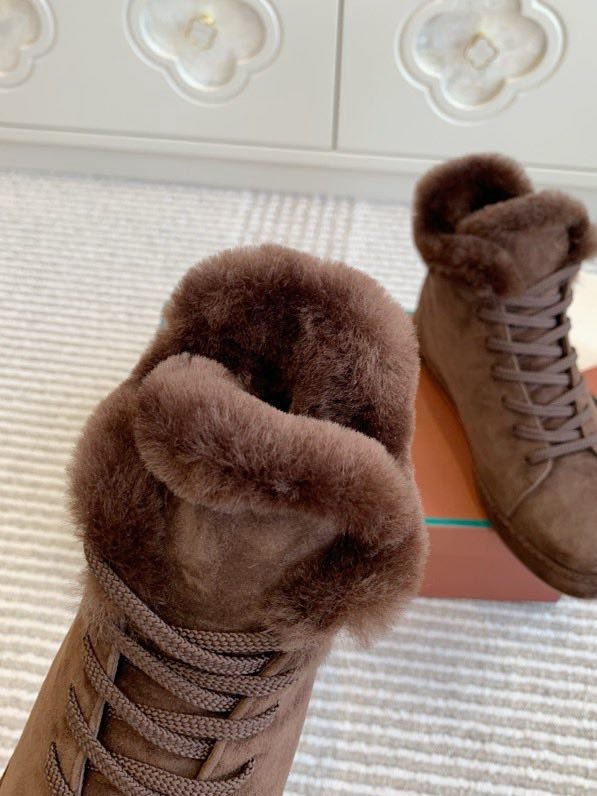 Замшевые кроссовки на меху фото 2