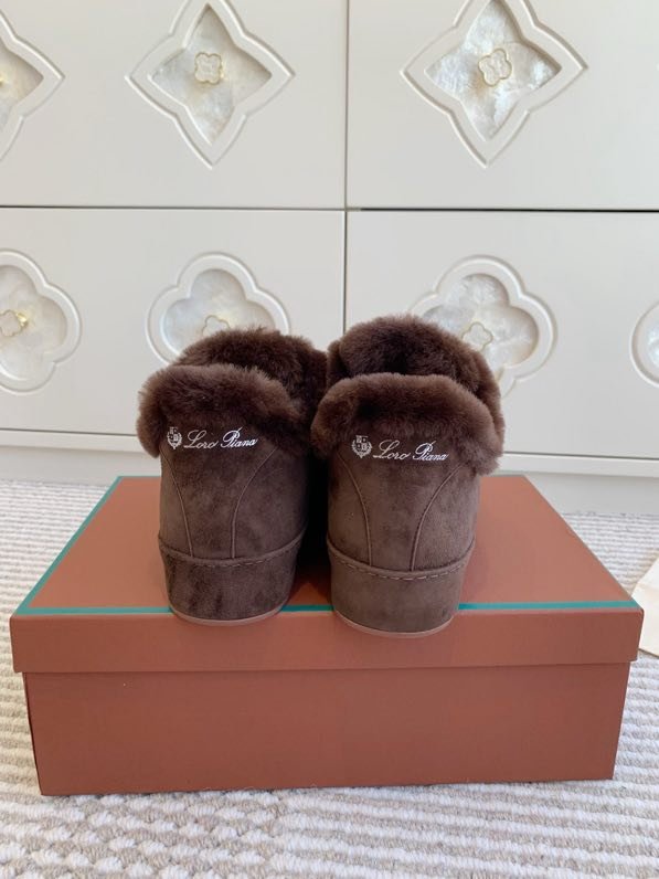 Замшеві кросівки на хутрі фото 3