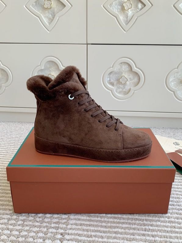 Замшевые кроссовки на меху фото 3