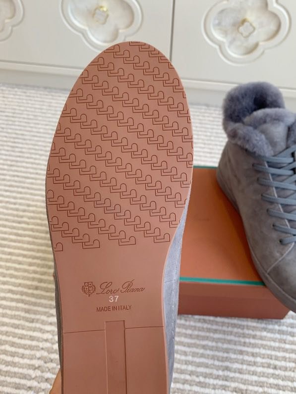 Замшеві кросівки на хутрі фото 3