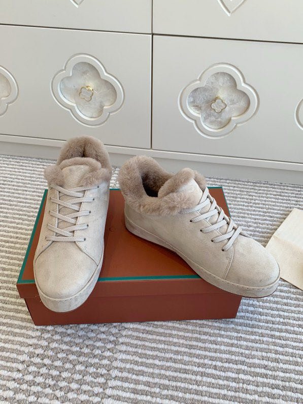 Замшевые кроссовки на меху фото 3