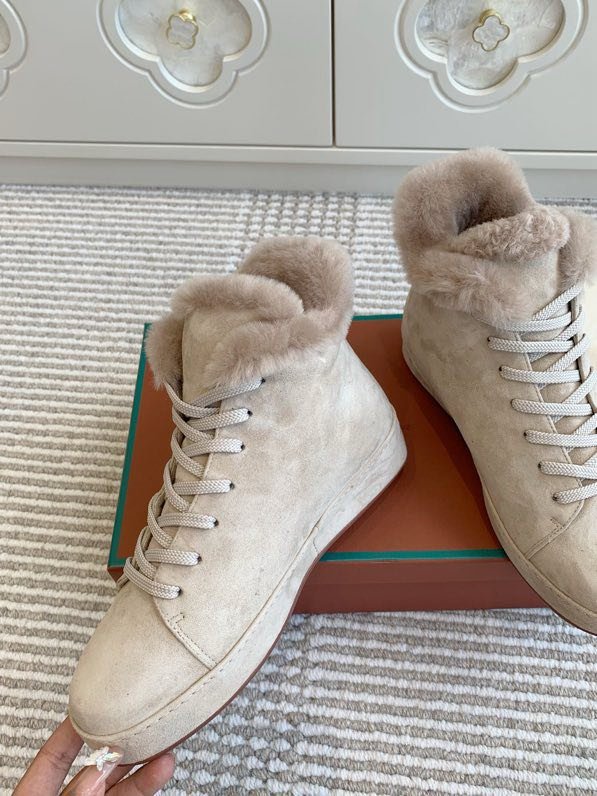 Замшевые кроссовки на меху фото 3