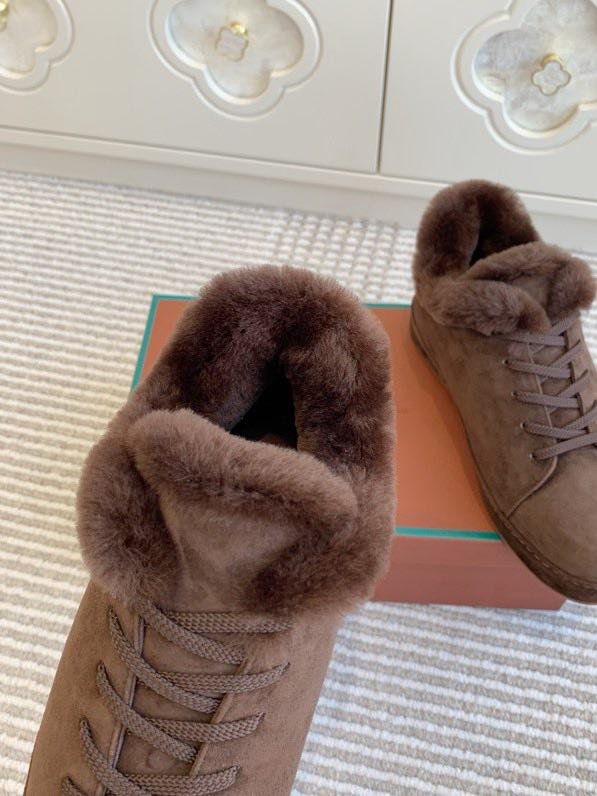 Замшеві кросівки на хутрі фото 4