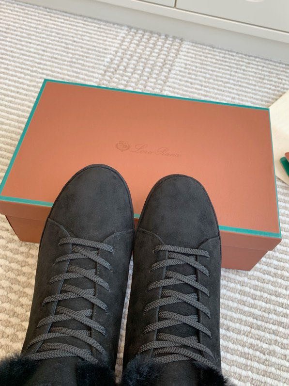 Suede sneakers on fur фото 5