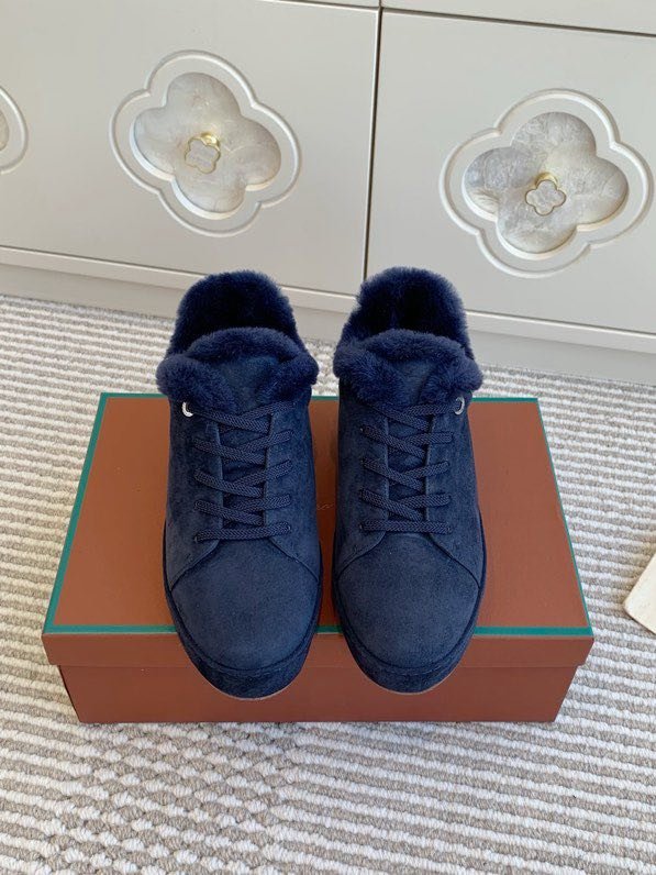 Замшевые кроссовки на меху фото 5