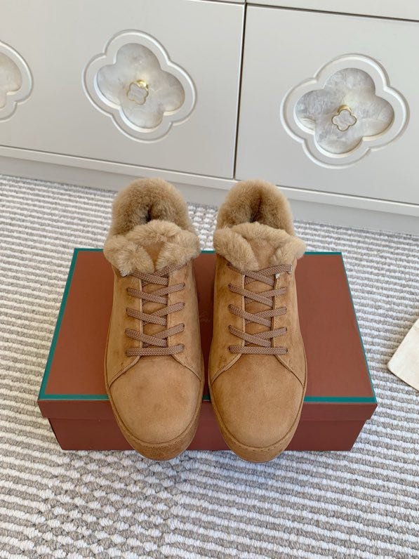 Suede sneakers on fur фото 5