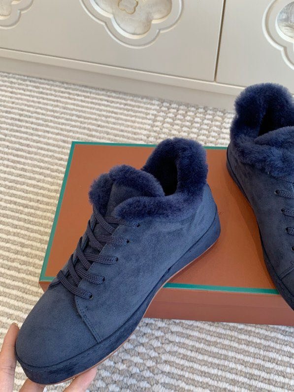 Замшевые кроссовки на меху фото 6