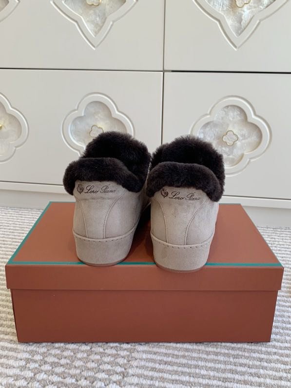 Замшеві кросівки на хутрі фото 6