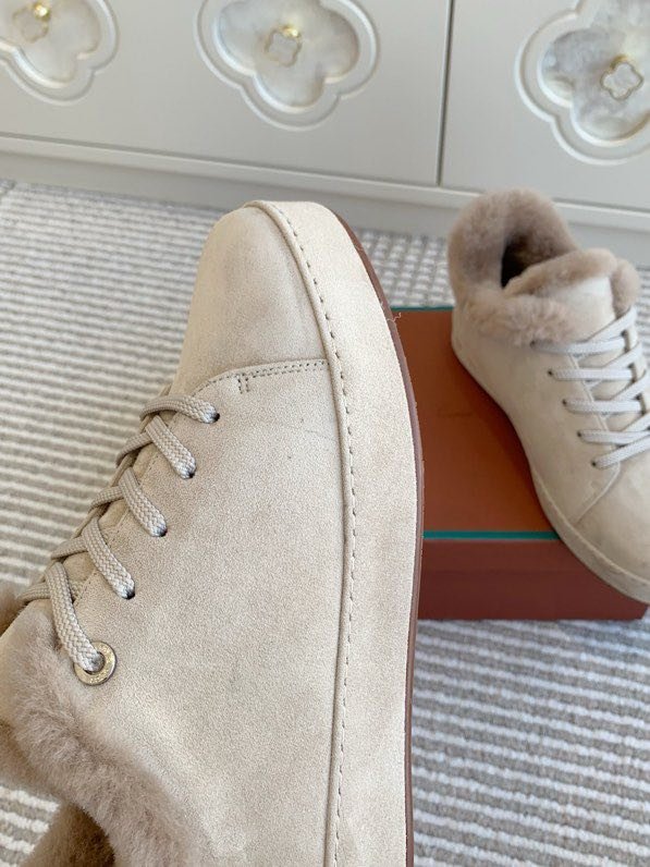 Замшевые кроссовки на меху фото 7