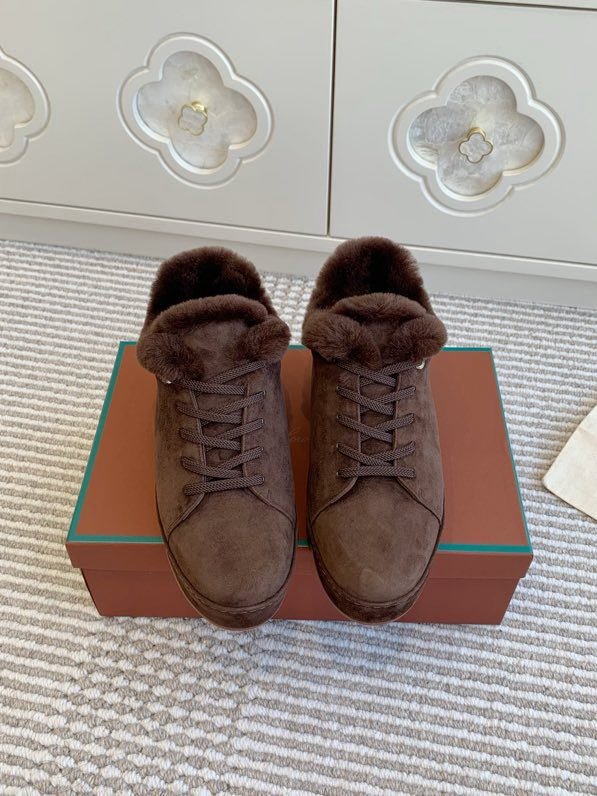 Замшеві кросівки на хутрі фото 8