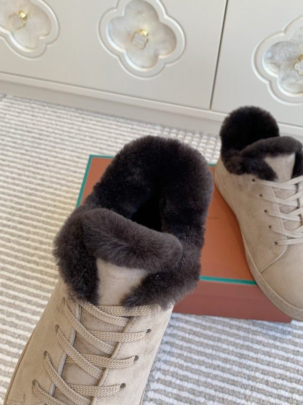 Замшеві кросівки на хутрі фото 9