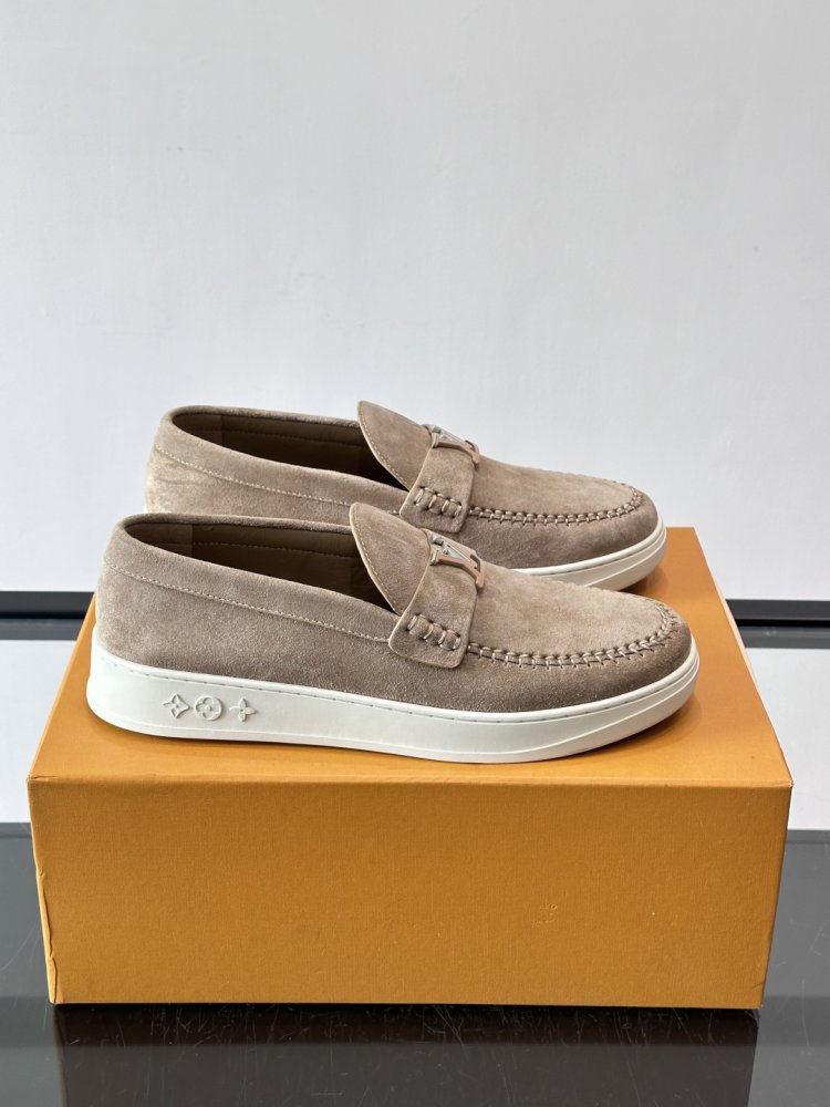 Suede лоферы from decorative buckle