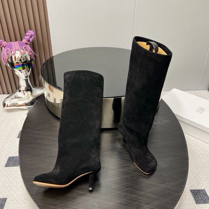 Замшевые сапоги на среднем каблуке фото 2