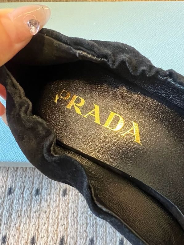 Замшеві туфлі на низькому підборах з гострим носком фото 7