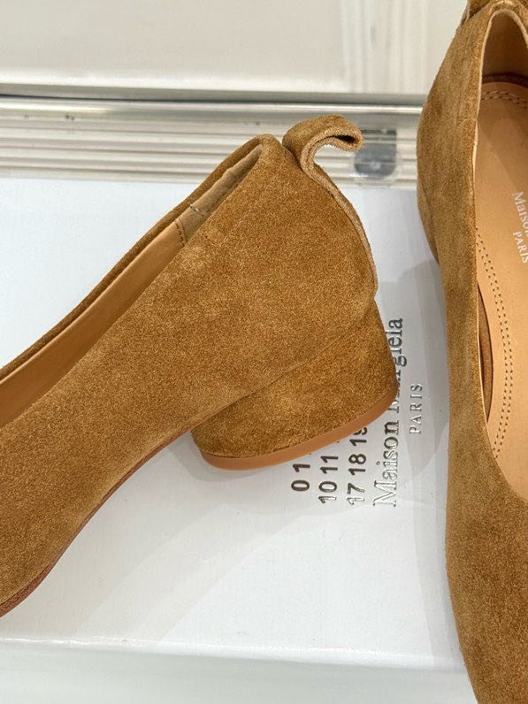 Замшевые туфли tabi с раздвоенным носком фото 4