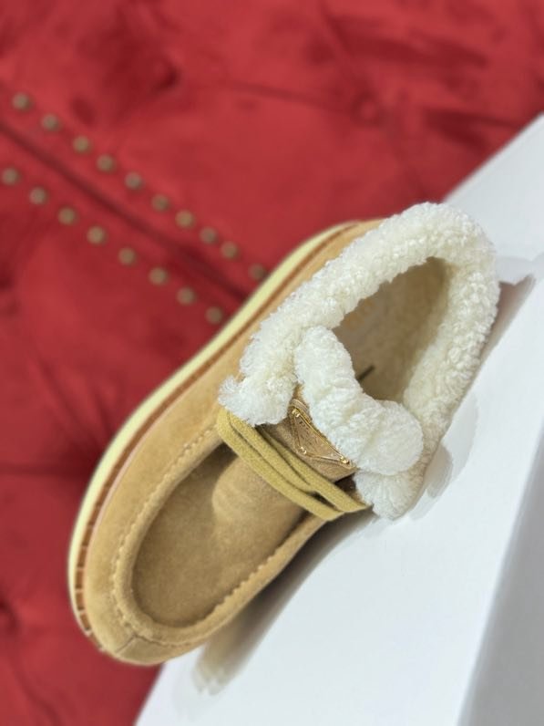 Замшевые зимние ботинки на платфоме фото 3