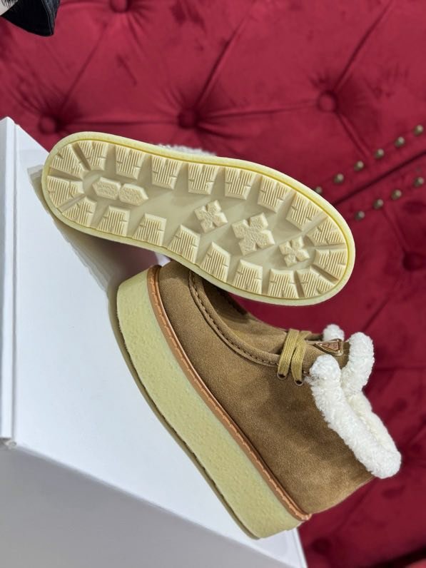 Замшевые зимние ботинки на платфоме фото 8