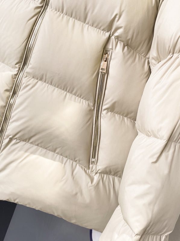 Women's short feather jacket from hood фото 8