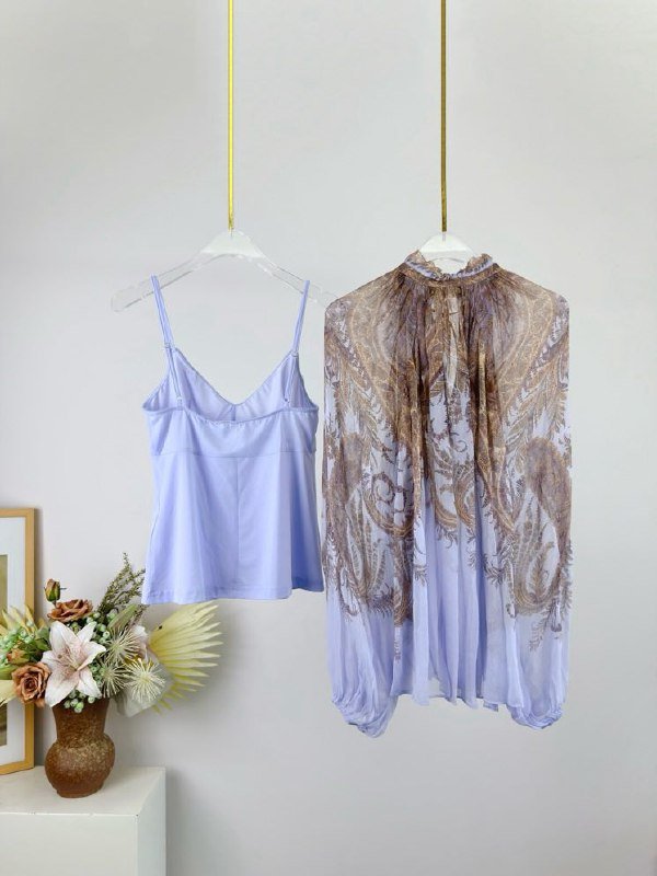 Женская рубашка в элегантном стиле HYPNOTIC фото 2