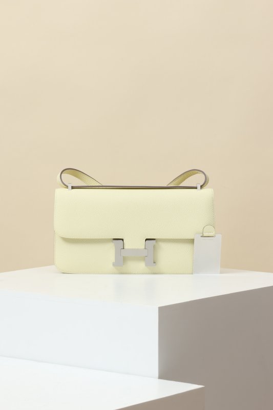 Женская сумка через плечо Constance 24 из телячьей кожи Epsom