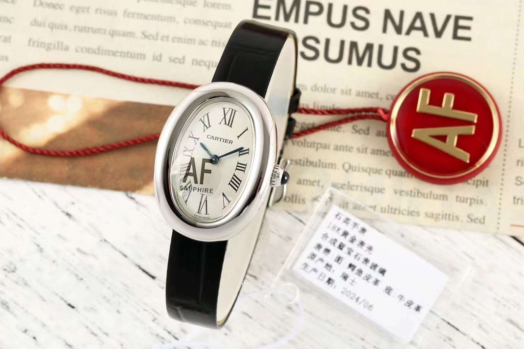 Women's clock 32 mm Cartier Baignoire