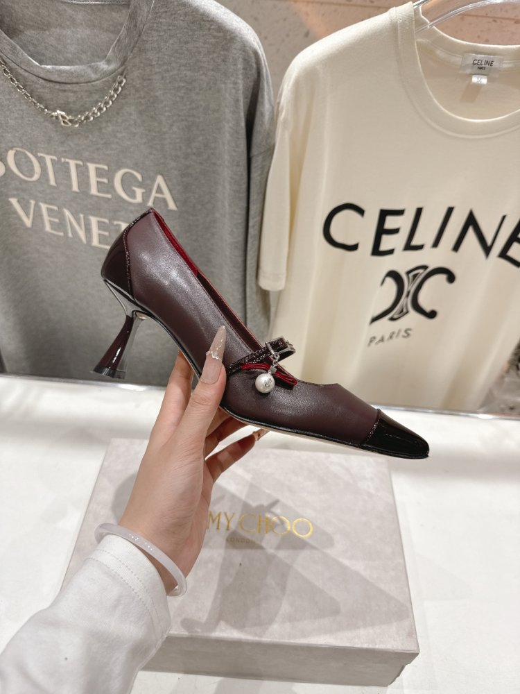 Женские туфли лодочки на шпильке с пряжкой Mary Jane остроносые фото 5