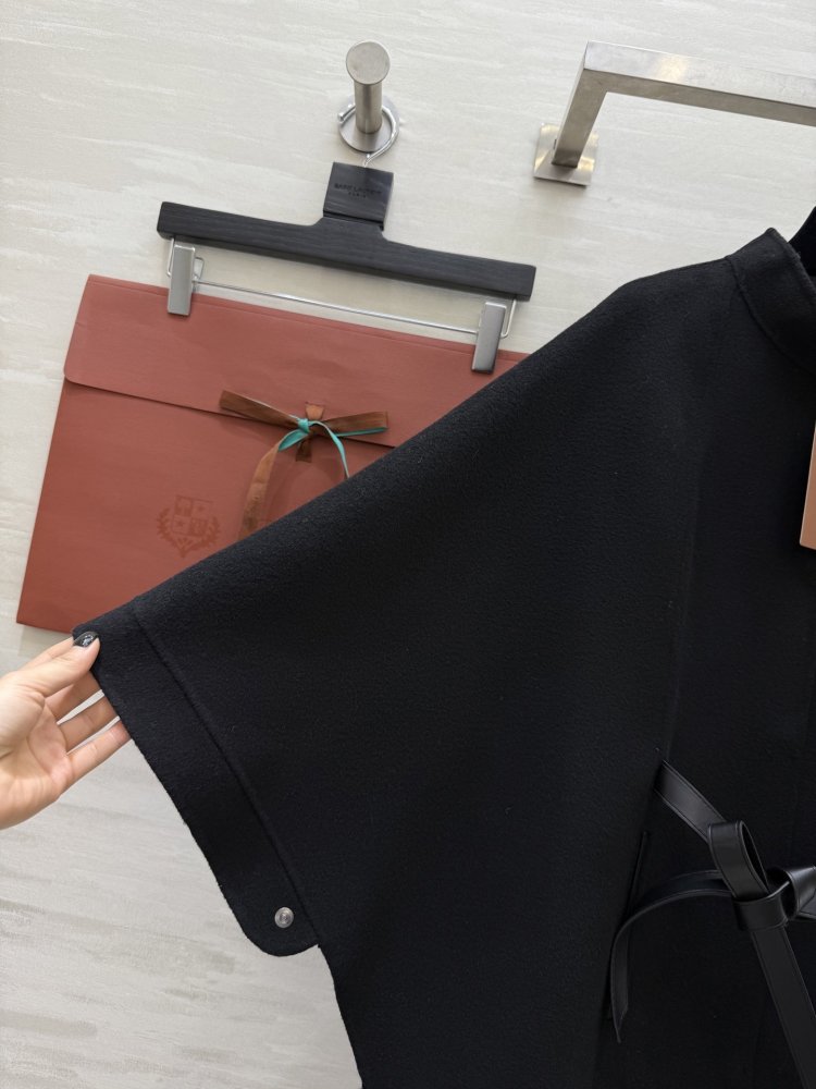 Жіноче пальто накидка з кашеміру фото 3