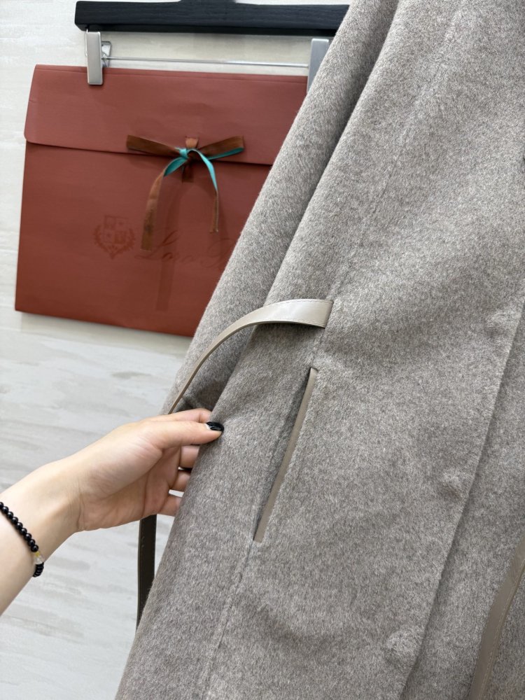 Жіноче пальто накидка з кашеміру фото 8