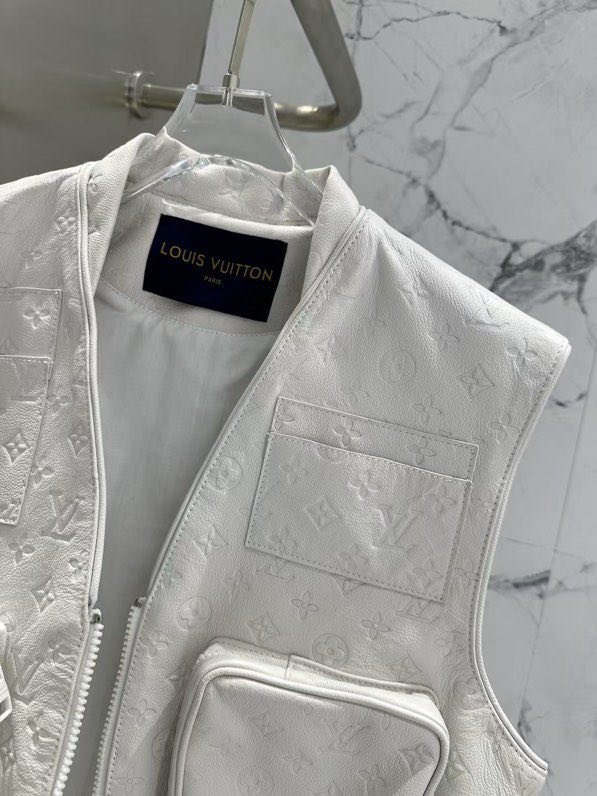 Жилет кожаный фото 4