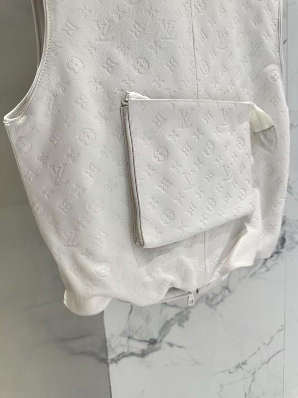 Жилет кожаный фото 9