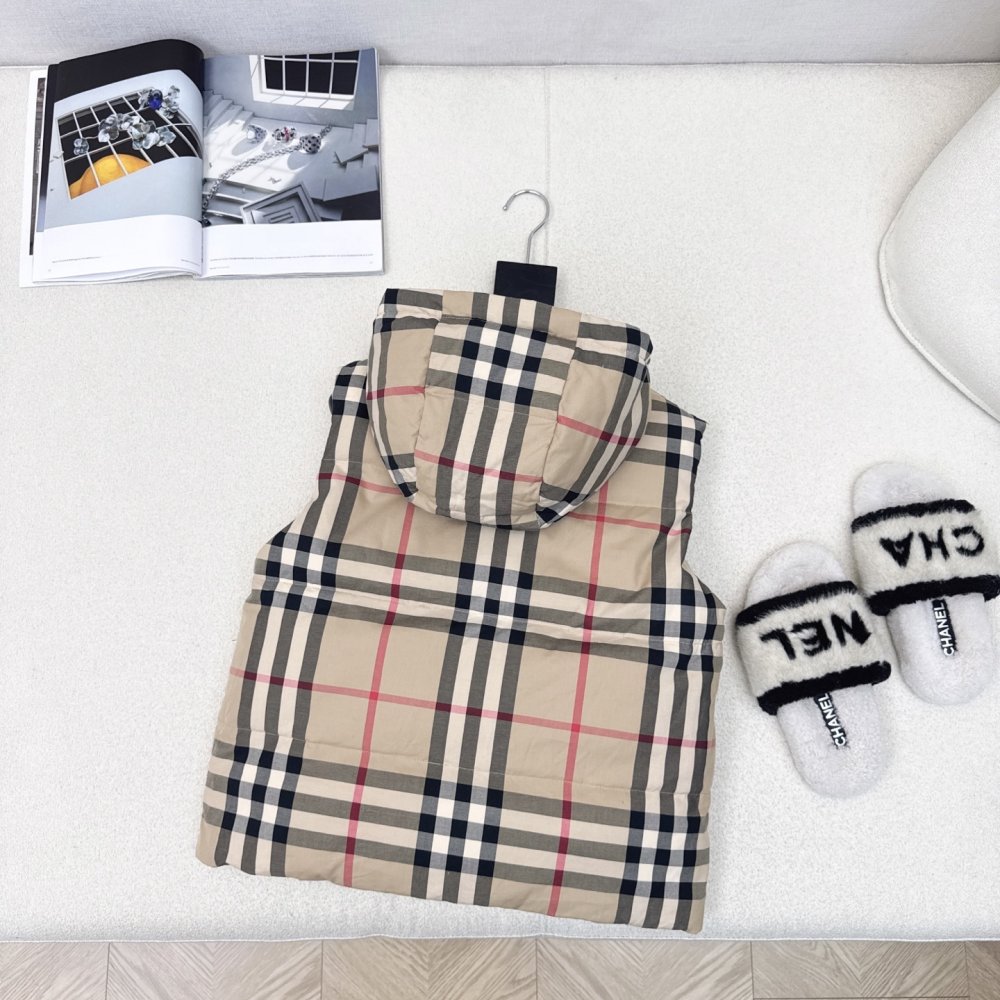 Жилетка двусторонний на пуху женская фото 2