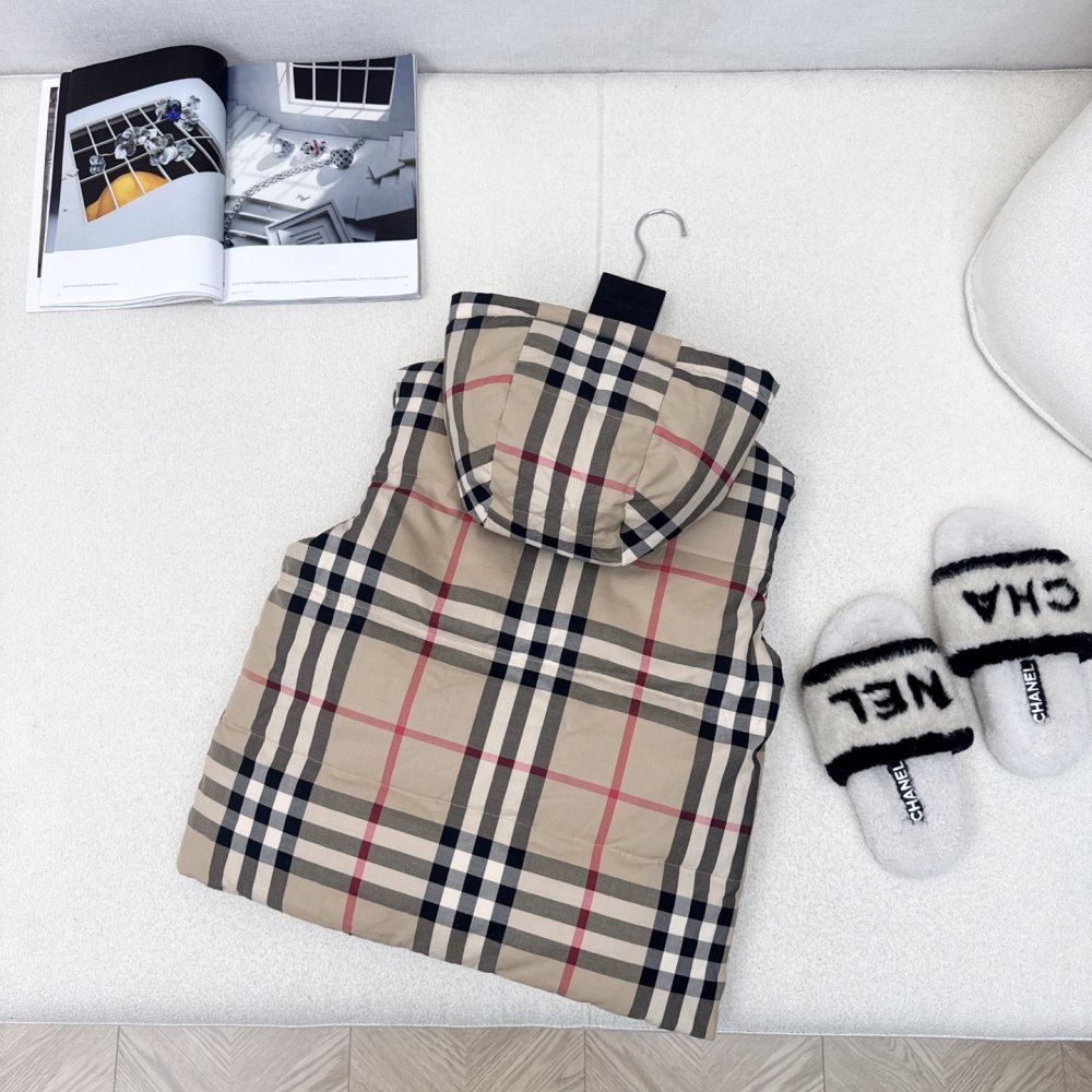 Vest bilateral on feathers women's фото 2