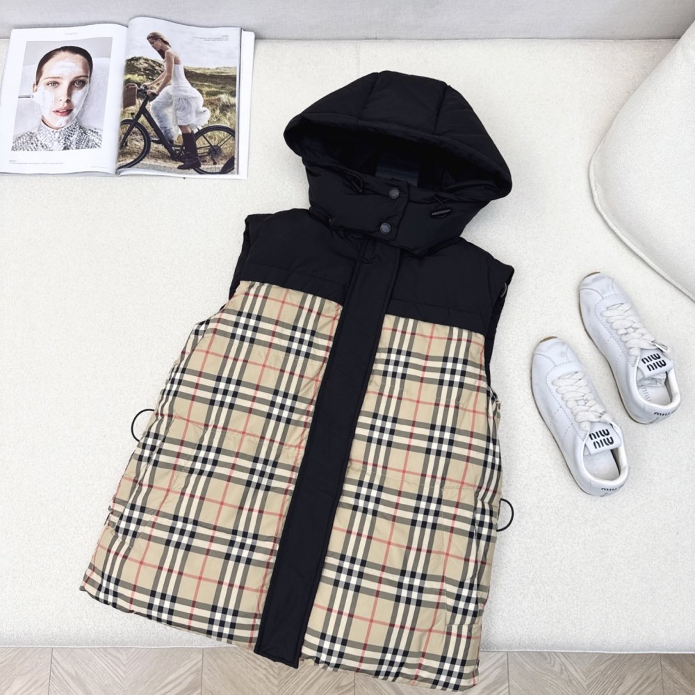 Жилетка двусторонняя на пуху женская