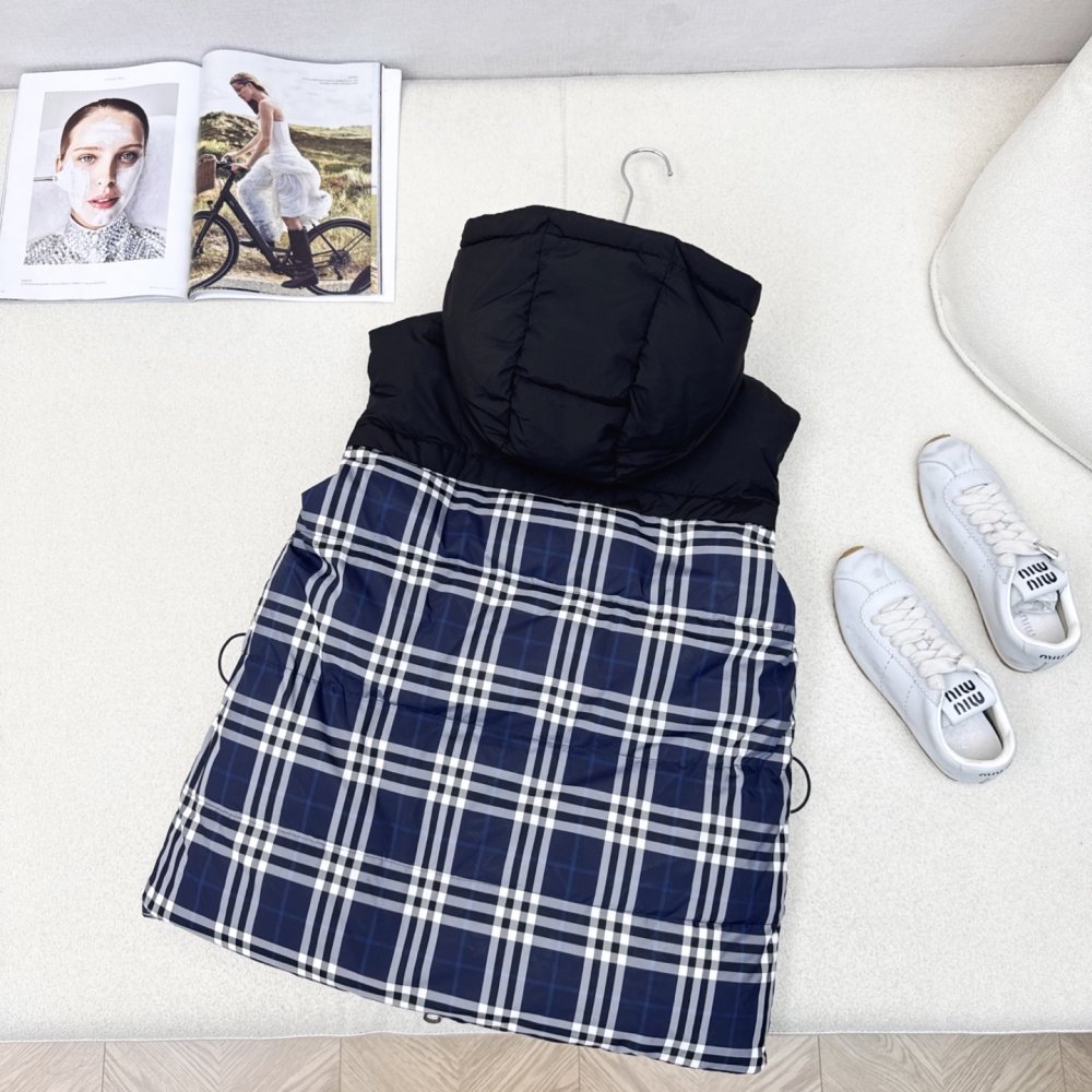 Жилетка двусторонняя на пуху женская фото 2