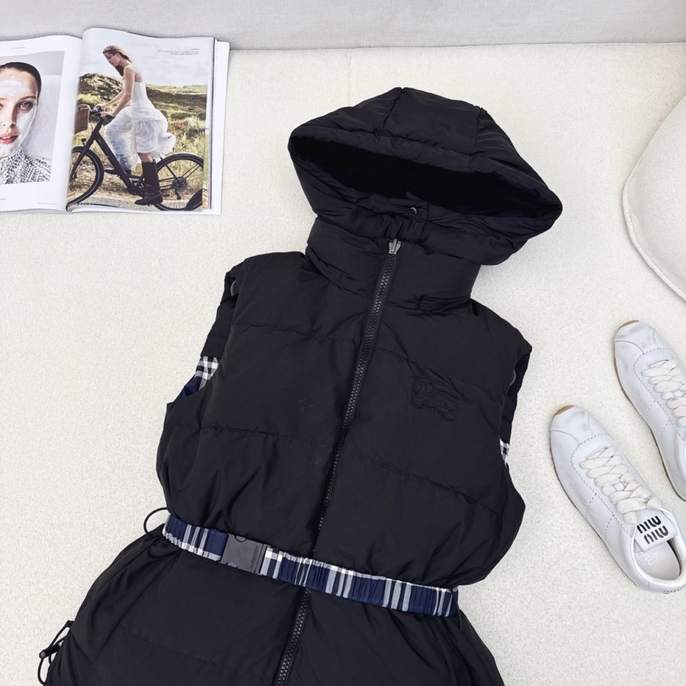 Жилетка двусторонняя на пуху женская фото 4